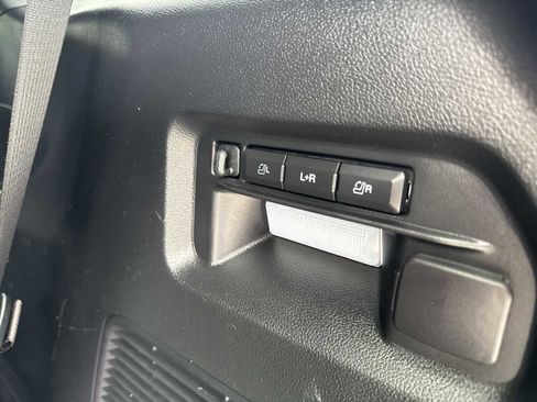 Used 2022 Ford Explorer Platinum w/ Equipment Group 601A image 15