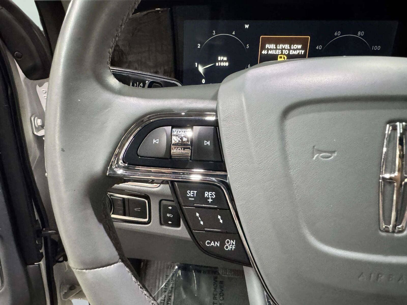 Used 2018 Lincoln Navigator Reserve w/ Technology Package AWD/4WD image 50