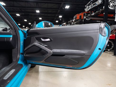 Used 2021 Porsche 718 Cayman GT4 RWD image 53