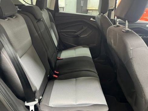 Certified 2019 Ford Escape SE AWD/4WD image 33