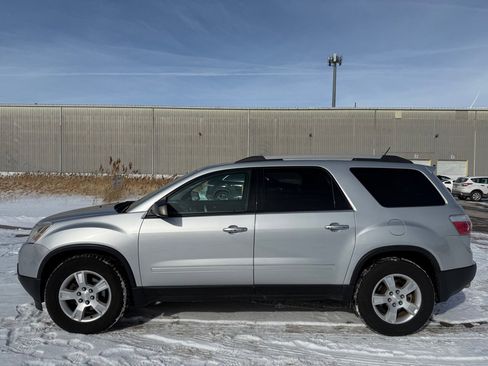Used 2012 GMC Acadia SLE image 6
