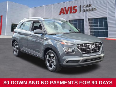 Used 2025 Hyundai Venue SEL FWD image 3