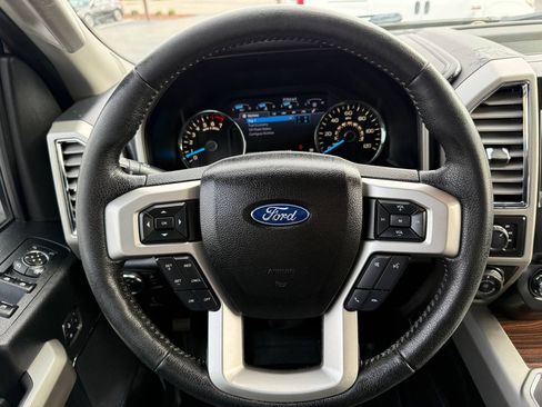 Used 2016 Ford F150 Lariat image 26