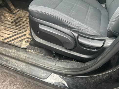Used 2016 Kia Sorento FWD image 7