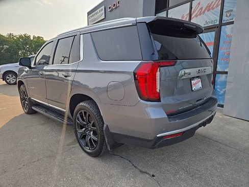 Used 2021 GMC Yukon SLT w/ SLT Premium Package AWD/4WD image 8