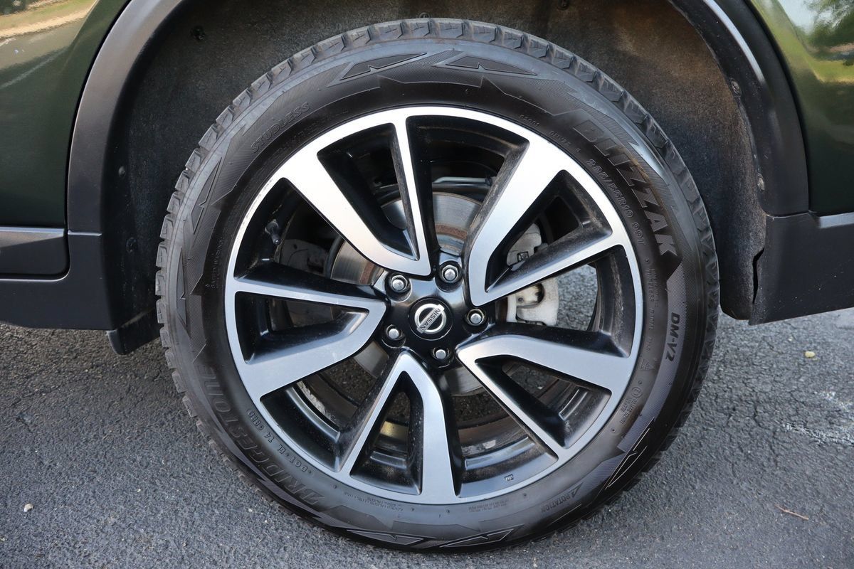 Used 2019 Nissan Rogue SL w/ Premium Package AWD/4WD image 43
