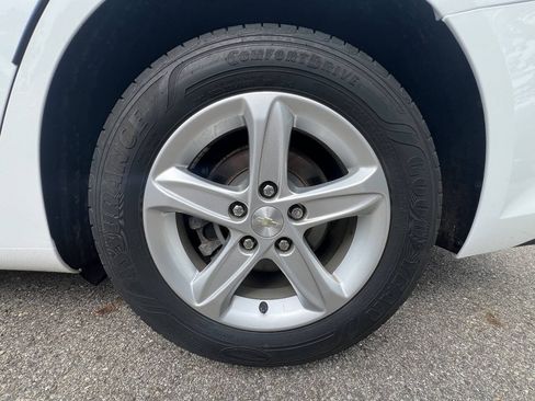 Used 2019 Chevrolet Malibu LS FWD image 23