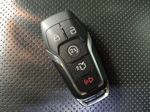 Used 2016 Ford Explorer Sport w/ Equipment Group 401A image 32