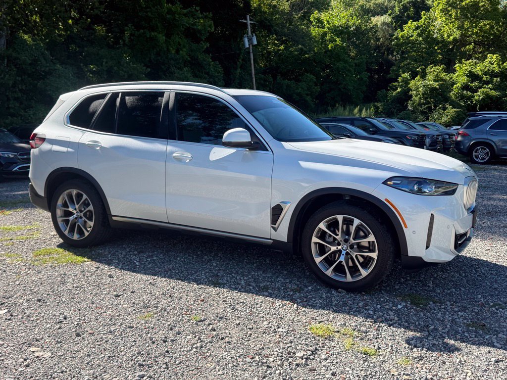 Used 2024 BMW X5 xDrive50e AWD/4WD image 7