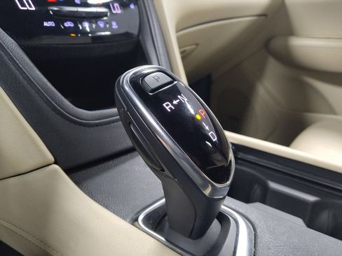 Used 2018 Cadillac XT5 Luxury w/ Driver Awareness Package FWD image 26