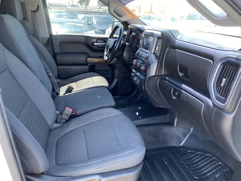 Used 2020 Chevrolet Silverado 1500 LT w/ Convenience Package image 28