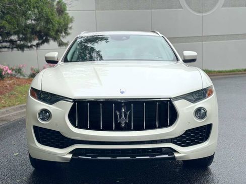 Used 2018 Maserati Levante S GranSport AWD/4WD image 8