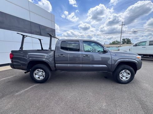 Used 2021 Toyota Tacoma SR AWD/4WD image 9