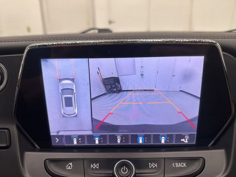 Used 2019 Chevrolet Blazer Premier w/ Sun and Wheels Package AWD/4WD image 3
