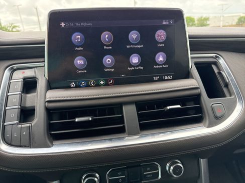 Used 2021 GMC Yukon XL SLT w/ SLT Luxury Package image 16