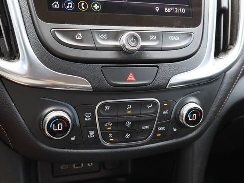 Used 2020 Chevrolet Equinox Premier w/ Premier Redline Edition FWD image 17