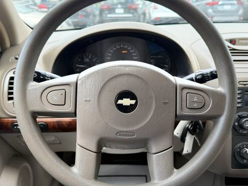 Used 2004 Chevrolet Malibu LS w/ Preferred Equipment Group FWD image 12