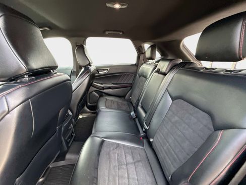 Used 2022 Ford Edge ST-Line image 16