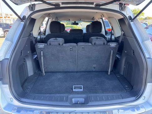 Used 2015 Nissan Pathfinder SV image 41