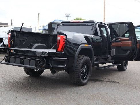 Used 2025 GMC Sierra 3500 Denali Ultimate AWD/4WD image 39