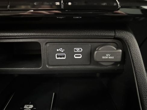 Used 2023 Honda Pilot EX-L image 23