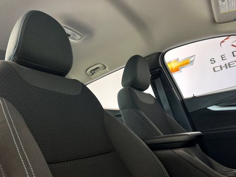 Used 2023 Chevrolet Bolt EUV LT FWD image 20