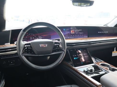New 2026 Cadillac Escalade Platinum Sport w/ LPO, ONYX Package AWD/4WD image 2