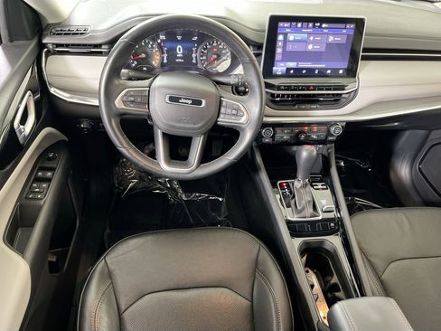 Used 2022 Jeep Compass Limited image 21