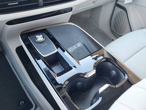 New 2026 Buick Enclave Avenir w/ Super Cruise Package image 32