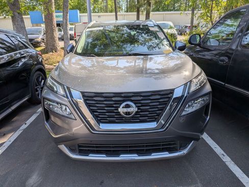 Used 2023 Nissan Rogue Platinum w/ Platinum Premium Package image 6