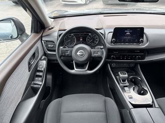 Used 2023 Nissan Rogue S FWD video 2