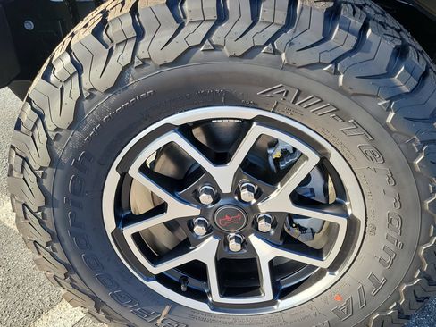 New 2026 Jeep Wrangler Unlimited Rubicon AWD/4WD image 22