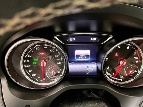 Used 2018 Mercedes-Benz GLA 250 4MATIC image 13