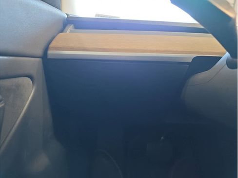 Used 2019 Tesla Model 3 Standard Range image 30