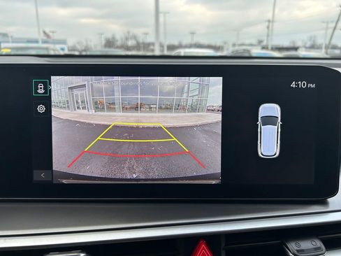 Used 2024 Kia Sorento S image 13