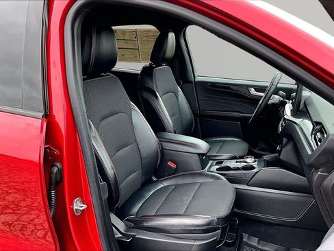 Certified 2023 Ford Escape ST-Line w/ Tech Pack #1 image 7