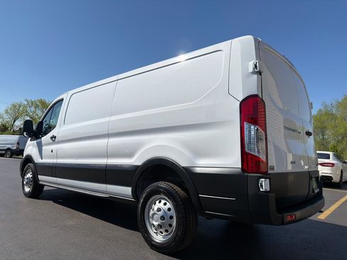 Used 2021 Ford Transit 350 Low Roof AWD image 5