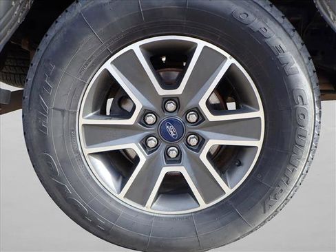 Used 2015 Ford F150 XLT w/ Equipment Group 302A Luxury image 7