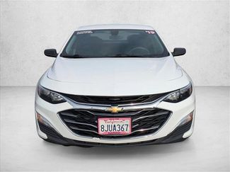 Used 2019 Chevrolet Malibu LS video 2