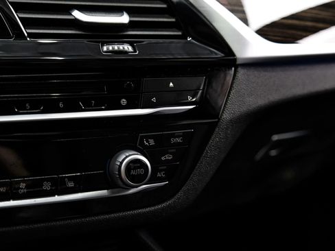 Used 2018 BMW 540i w/ M Sport Package image 35