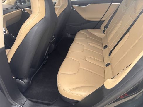 Used 2013 Tesla Model S image 10
