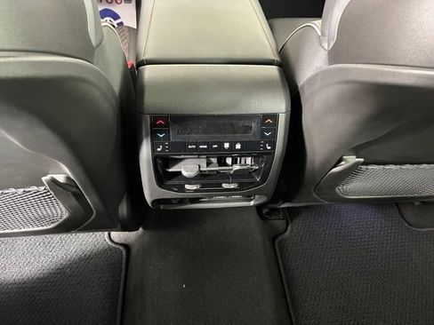 Used 2023 Jeep Grand Cherokee Summit AWD/4WD image 41