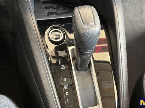 Used 2025 Nissan Versa SV FWD image 26
