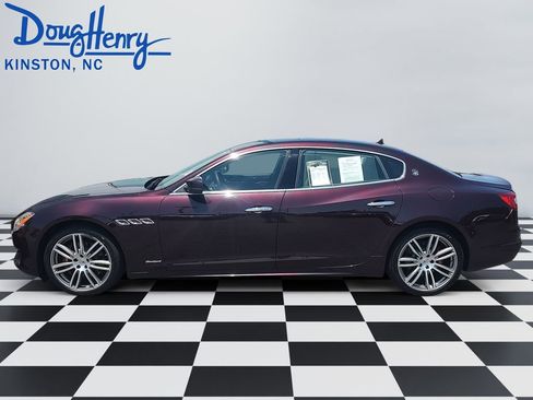 Used 2017 Maserati Quattroporte S GranSport RWD image 2