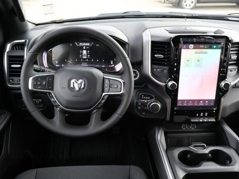 New 2026 RAM 1500 4x4 Crew Cab image 10