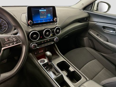 Used 2024 Nissan Sentra SV image 25