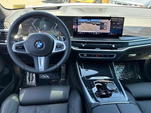 Used 2024 BMW X5 xDrive40i w/ M Sport Package AWD/4WD image 33