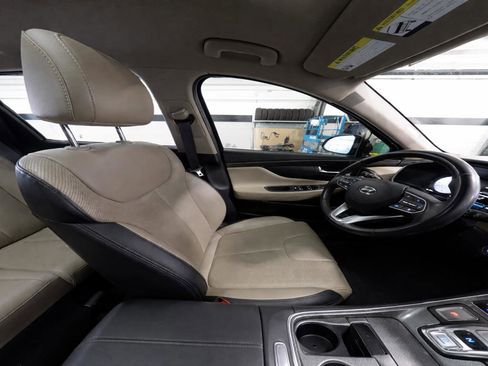 Used 2023 Hyundai Santa Fe SEL w/ Premium Package AWD/4WD image 10