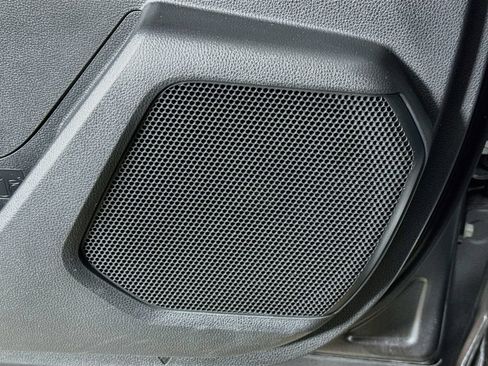 Used 2023 Toyota Highlander XSE FWD image 23