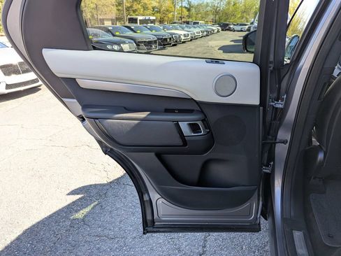 Used 2022 Land Rover Discovery S R-Dynamic AWD/4WD image 40